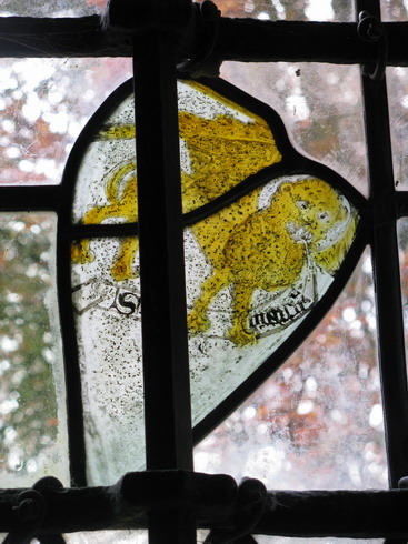 Glass in Purse Caundle Church